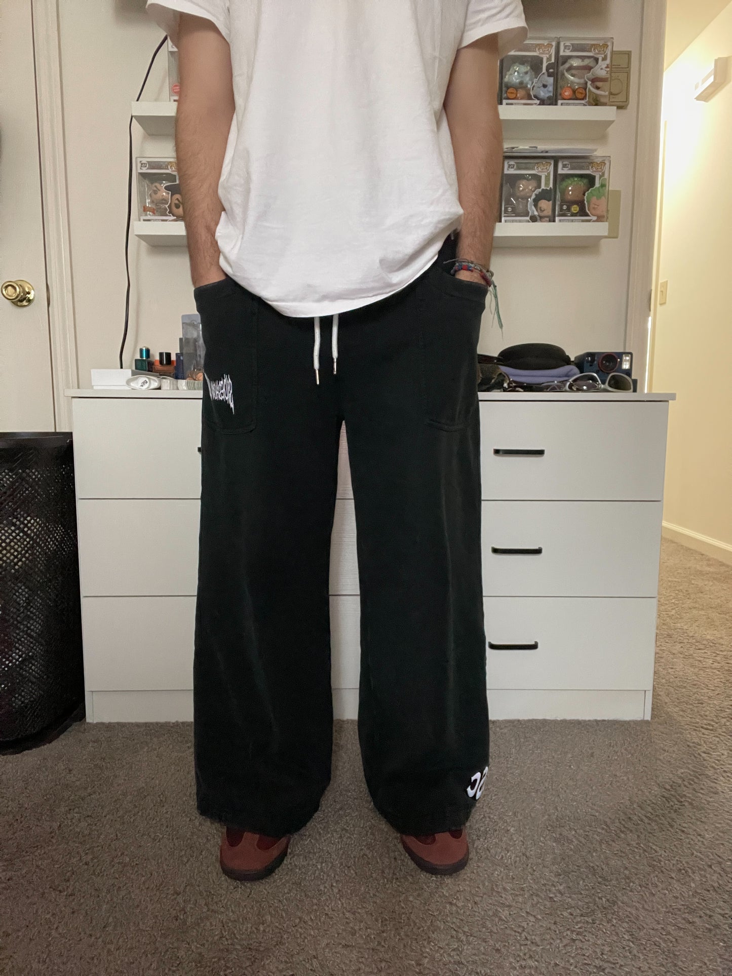 (BLACKOUT) SWEATPANTS